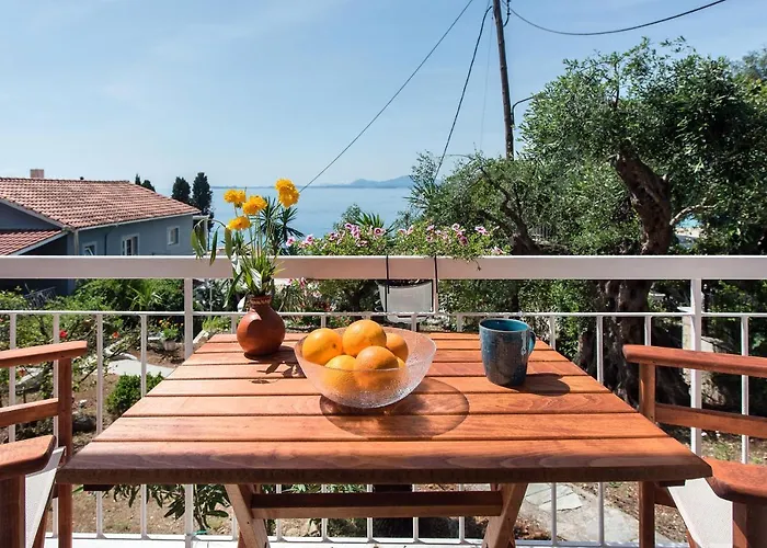 Reana Elegant Apartments By Konnect, Barbati