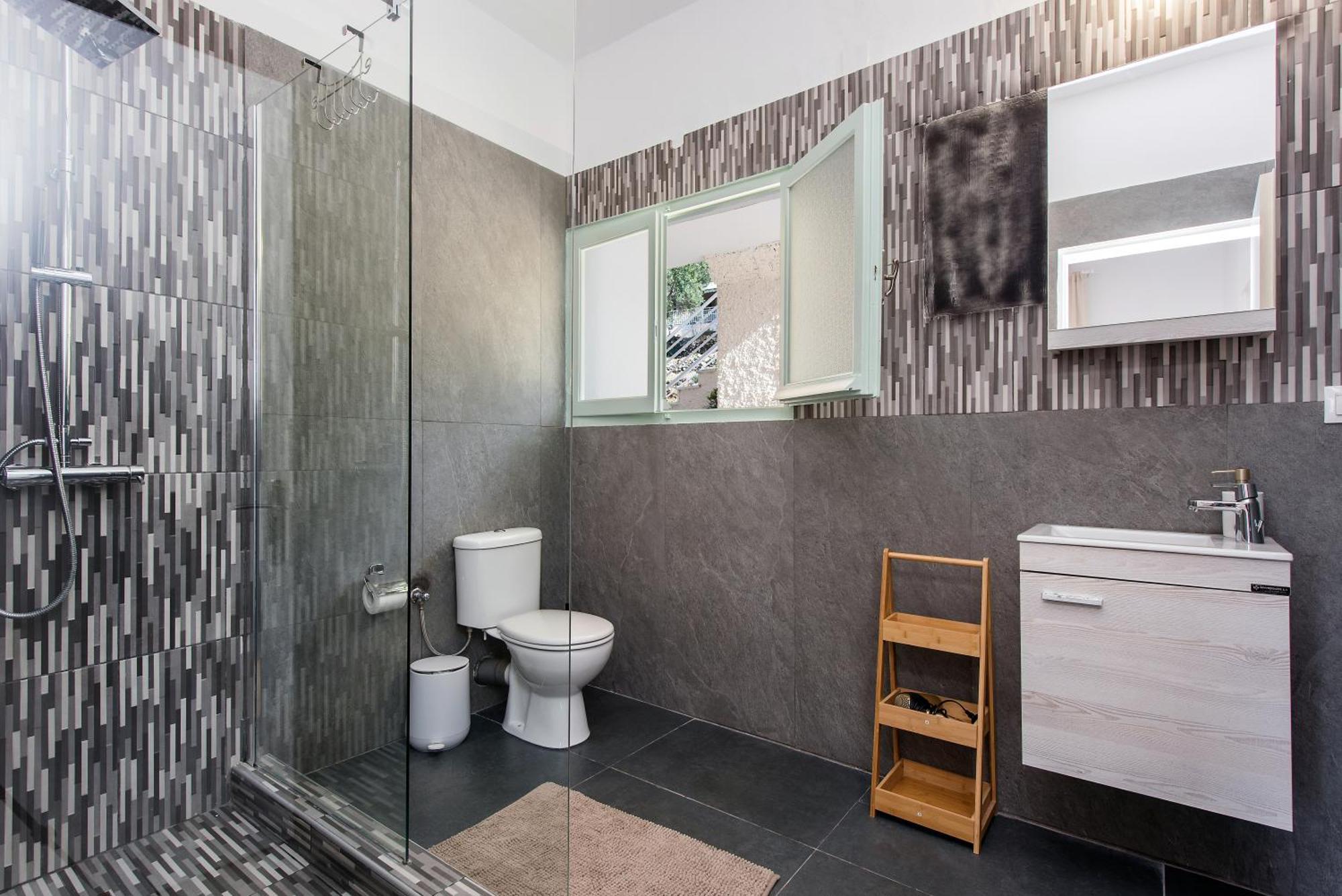 Apartment Reana Elegant By Konnect, *