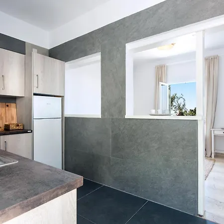 Reana Elegant Apartments By Konnect, Barbati Room photo